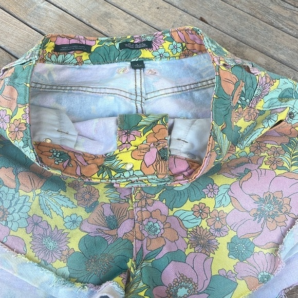 Wild Fable Floral Cut Off Shorts - Picture 5 of 6